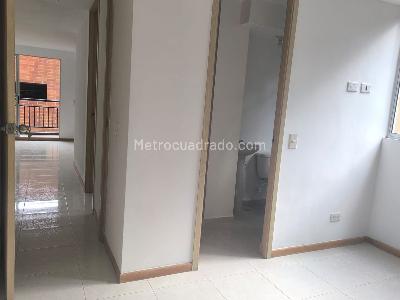 Apartamento en venta en Ditaires, Itagüí · foto 8 de 18