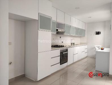 Casa de 5 alcobas en venta en La Alameda, Rionegro, 270 m² · foto 10 de 20