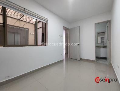 Casa de 5 alcobas en venta en La Alameda, Rionegro, 270 m² · foto 3 de 20