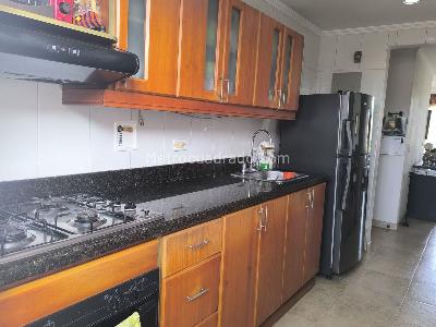 Apartamento de 3 alcobas en venta en Laureles La Castellana, Medellín, 90 m² · foto 11 de 20