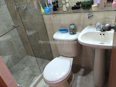 Apartamento de 3 alcobas en venta en Laureles La Castellana, Medellín, 90 m² · foto 14 de 20