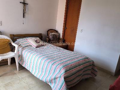 Apartamento de 3 alcobas en venta en Laureles La Castellana, Medellín, 90 m² · foto 16 de 20
