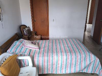 Apartamento de 3 alcobas en venta en Laureles La Castellana, Medellín, 90 m² · foto 17 de 20