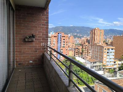 Apartamento de 3 alcobas en venta en Laureles La Castellana, Medellín, 90 m² · foto 7 de 20