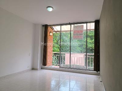 Apartamento en venta en La Frontera, Medellín · foto 2 de 20