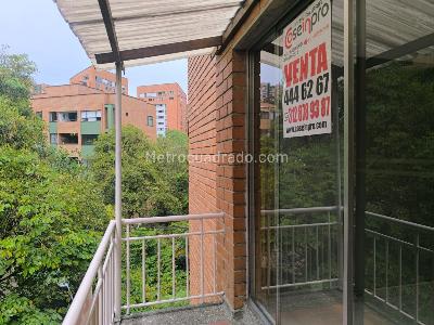 Apartamento en venta en La Frontera, Medellín · foto 3 de 20
