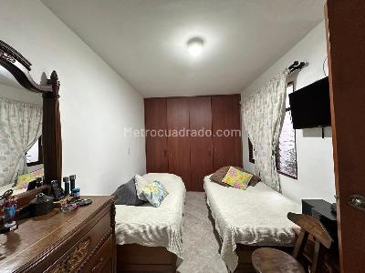 Casa de 4 alcobas en venta en Simon Bolivar, Medellín, 194 m² · foto 13 de 20