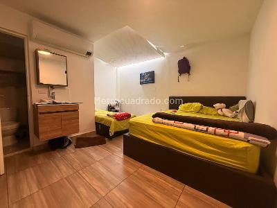 Casa de 5 alcobas en venta en Calasanz, Medellín, 450 m² · foto 15 de 20