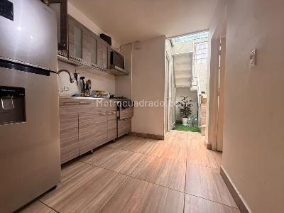 Casa de 5 alcobas en venta en Calasanz, Medellín, 450 m² · foto 5 de 20