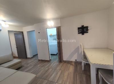 Casa de 5 alcobas en venta en Calasanz, Medellín, 450 m² · foto 2 de 20