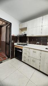 Apartamento en venta en La America, Medellín · foto 2 de 13