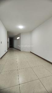 Apartamento en venta en La America, Medellín · foto 3 de 13