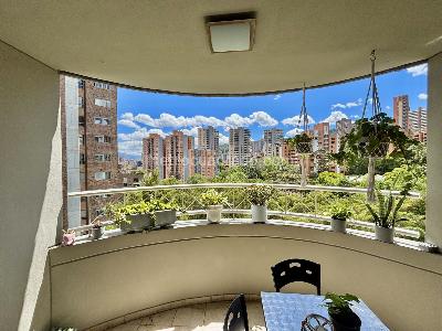 Apartamento de 3 alcobas en venta en Provenza, Medellín, 153 m² · foto 19 de 20