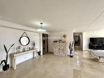Apartamento de 3 alcobas en venta en Provenza, Medellín, 153 m² · foto 3 de 20