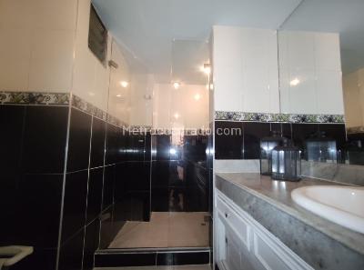 Apartamento de 3 alcobas en venta en Laureles, Medellín, 103 m² · foto 8 de 18