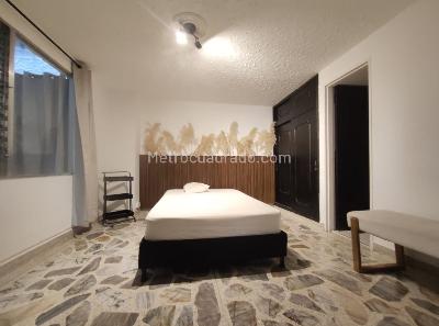 Apartamento de 3 alcobas en venta en Laureles, Medellín, 103 m² · foto 10 de 18