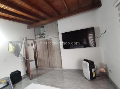 Apartamento de 3 alcobas en venta en Laureles, Medellín, 143 m² · foto 13 de 20