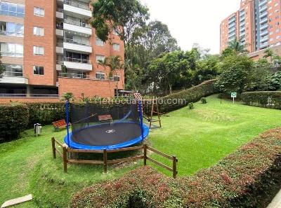 Apartamento de 3 alcobas en venta en Loma Del Esmeraldal, Envigado, 169 m² · foto 14 de 20