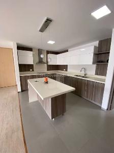 Apartamento de 3 alcobas en venta en Loma Del Esmeraldal, Envigado, 169 m² · foto 16 de 20