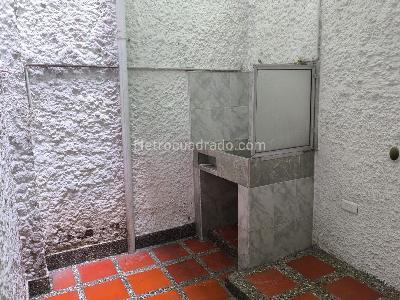 Casa de 5 alcobas en venta en Buenos Aires, Medellín, 160 m² · foto 14 de 20