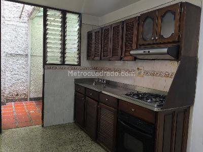 Casa de 5 alcobas en venta en Buenos Aires, Medellín, 160 m² · foto 3 de 20