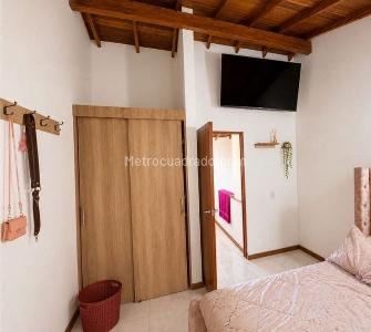 Casa de 4 alcobas en venta en Calasanz, Medellín, 100 m² · foto 9 de 17