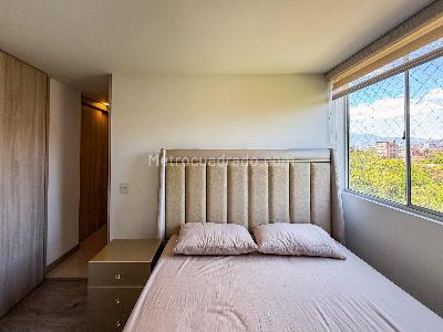 Apartamento de 3 alcobas en venta en San German, Medellín, 75 m² · foto 10 de 20