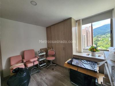 Apartamento de 3 alcobas en venta en San Jose, Sabaneta, 134 m² · foto 9 de 19