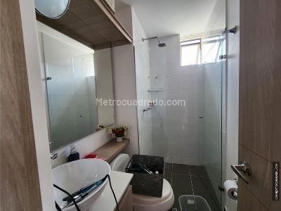 Apartamento de 3 alcobas en venta en San Jose, Sabaneta, 134 m² · foto 14 de 19
