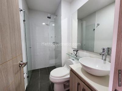 Apartamento de 3 alcobas en venta en San Jose, Sabaneta, 134 m² · foto 13 de 19