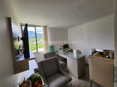 Apartamento de 3 alcobas en venta en San Jose, Sabaneta, 134 m² · foto 8 de 19