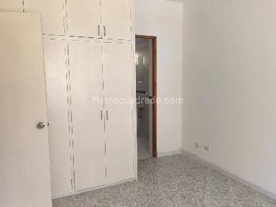 Apartamento de 2 alcobas en venta en El Velodromo, Medellín, 90 m² · foto 10 de 19