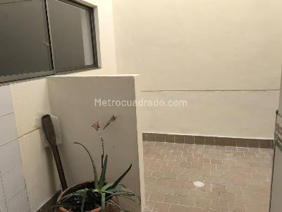 Apartamento de 2 alcobas en venta en El Velodromo, Medellín, 90 m² · foto 6 de 19