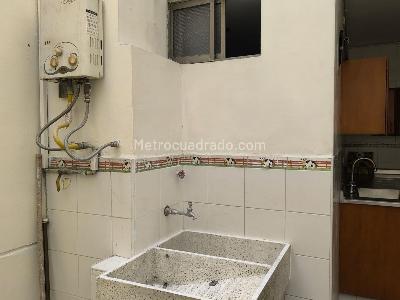 Apartamento de 2 alcobas en venta en El Velodromo, Medellín, 90 m² · foto 8 de 19