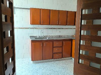 Apartamento de 2 alcobas en venta en El Velodromo, Medellín, 90 m² · foto 2 de 19