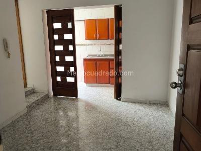 Apartamento de 2 alcobas en venta en El Velodromo, Medellín, 90 m² · foto 3 de 19