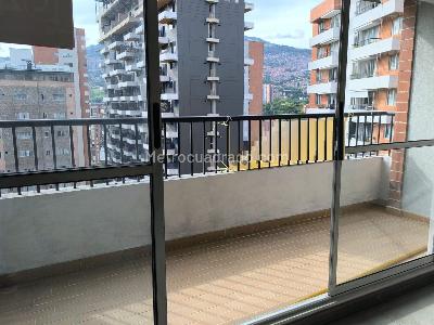 Apartamento de 3 alcobas en venta en Los Colores, Medellín, 94 m² · foto 4 de 20