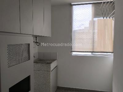 Apartamento de 3 alcobas en venta en Los Colores, Medellín, 94 m² · foto 13 de 20