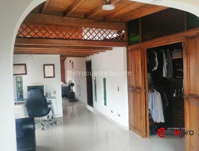 Casa en venta en Ditaires, Itagüí · foto 9 de 20
