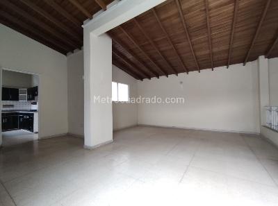 Casa de 3 alcobas en venta en Cuarta Brigada, Medellín, 141 m² · foto 4 de 20