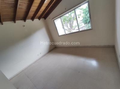 Casa de 3 alcobas en venta en Cuarta Brigada, Medellín, 141 m² · foto 10 de 20