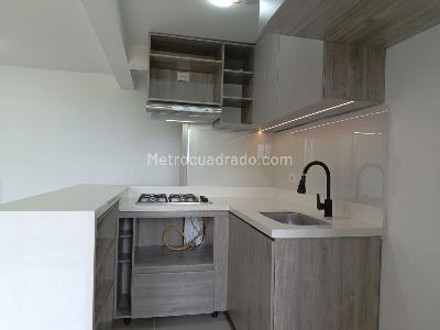 Apartamento de 2 alcobas en venta en Cuatro Esquinas, Rionegro, 49 m² · foto 3 de 18