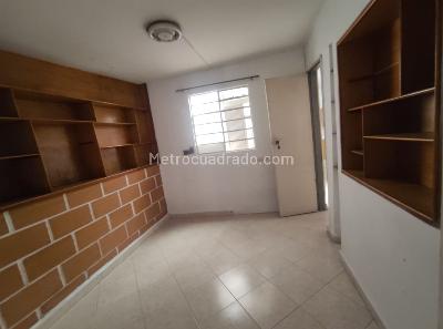 Casa de 3 alcobas en venta en Manrique, Medellín, 115 m² · foto 11 de 17