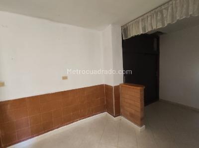 Casa de 3 alcobas en venta en Manrique, Medellín, 115 m² · foto 2 de 17