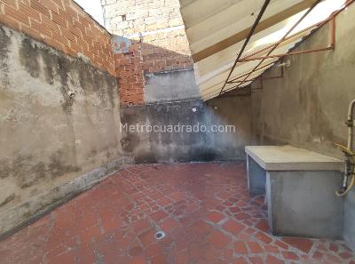 Casa de 3 alcobas en venta en Manrique, Medellín, 115 m² · foto 16 de 17