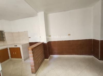 Casa de 3 alcobas en venta en Manrique, Medellín, 115 m² · foto 4 de 17