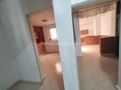 Casa de 3 alcobas en venta en Manrique, Medellín, 115 m² · foto 5 de 17