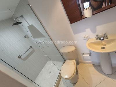Apartamento en venta en Calasanz Parte Alta, Medellín · foto 9 de 19