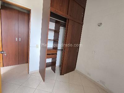 Apartamento en venta en Calasanz Parte Alta, Medellín · foto 6 de 19