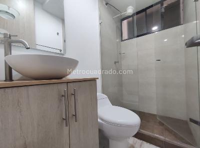 Apartamento de 1 alcoba en arriendo en Laureles, Medellín, 35 m² · foto 8 de 16